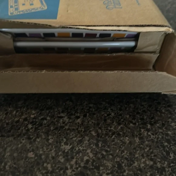 Pampered Chef Set of 2 Tiles Small Square Plates - Picture 3 of 7